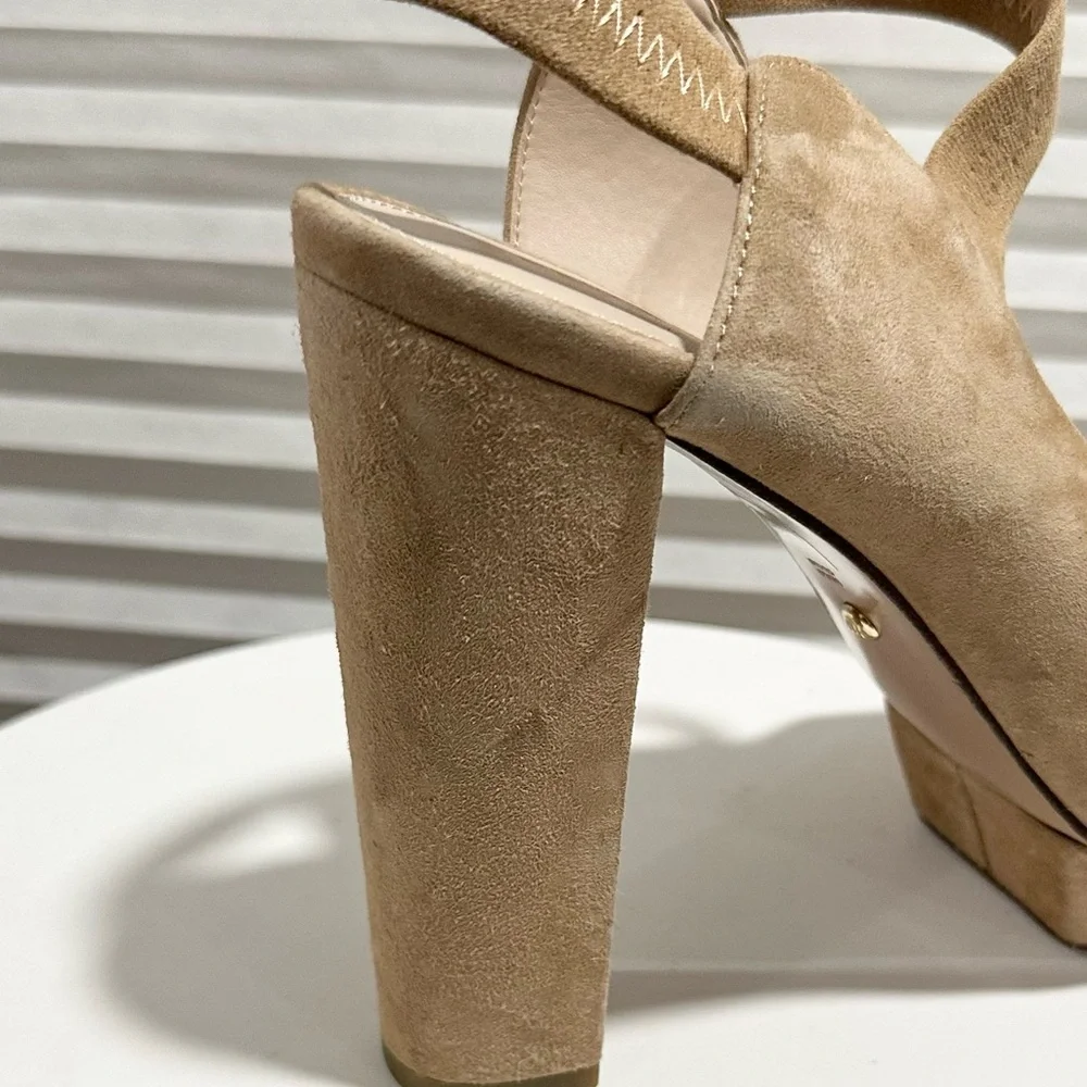 🌸PELLE MODA🌸 Pacey Peep Toe Platform Sandal In Latte Size: 11M